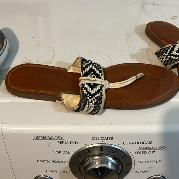 American Eagle Sandals - Picture 2 of 4